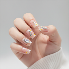 Daisy Charm Press-On Nails