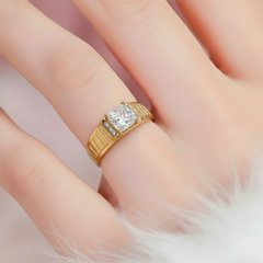 Gold Square Zircon Ring