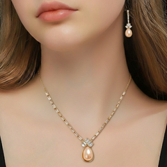 Peach Pearl & Crystal Set