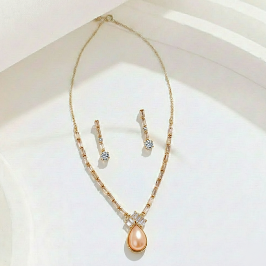 Peach Pearl & Crystal Set