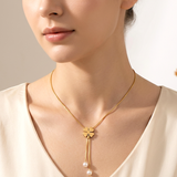 Clover Pearl Lariat