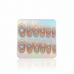 Daisy Charm Press-On Nails