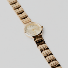 Ladies Classic Gold Bracelet Watch – Champagne Dial
