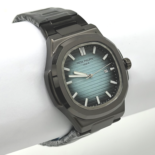 Patek Philippe Nautilus – Dark Grey/Blue Dial