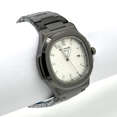 Patek Philippe Nautilus – Dark Grey/White Dial