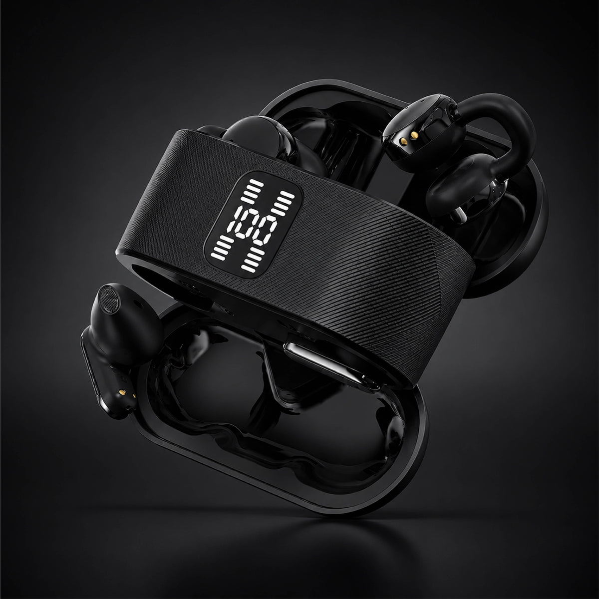 Q16 CYXG - Black