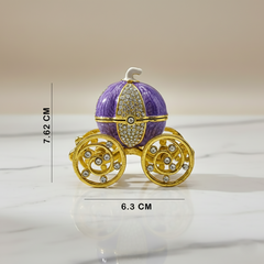 Royal Carriage Décor Accent